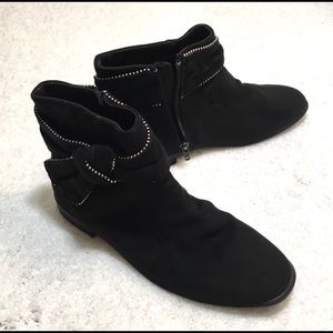 ZARA BLACK FAUX SUEDE BOOTIES WITH BOW-NWT-Size 6